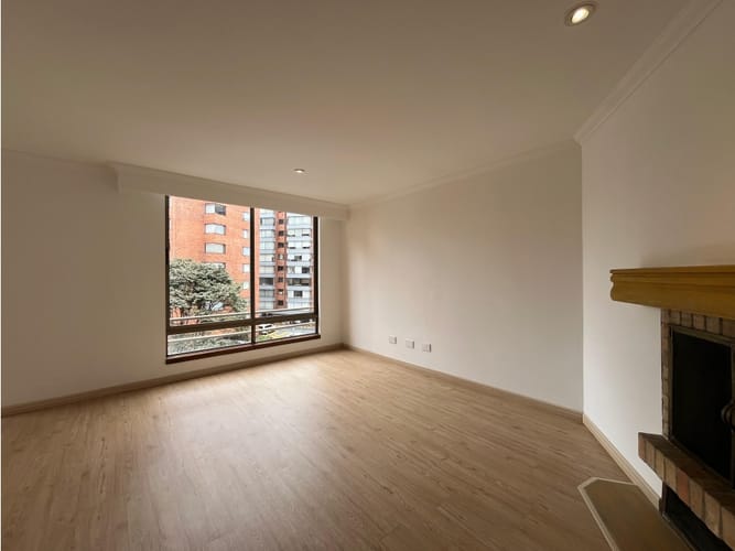 Apartamento de 3 alcobas en venta en Colina Campestre, Bogotá, 126 m² · foto 3 de 15