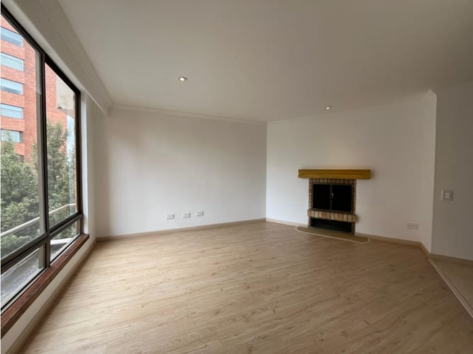 Apartamento de 3 alcobas en venta en Colina Campestre, Bogotá, 126 m² · foto 4 de 15