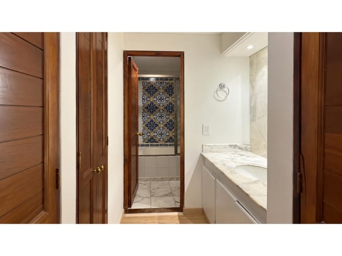 Apartamento de 3 alcobas en venta en Colina Campestre, Bogotá, 126 m² · foto 10 de 15