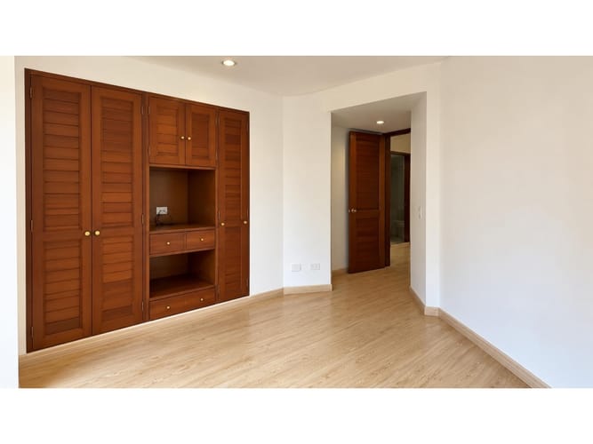 Apartamento de 3 alcobas en venta en Colina Campestre, Bogotá, 126 m² · foto 12 de 15