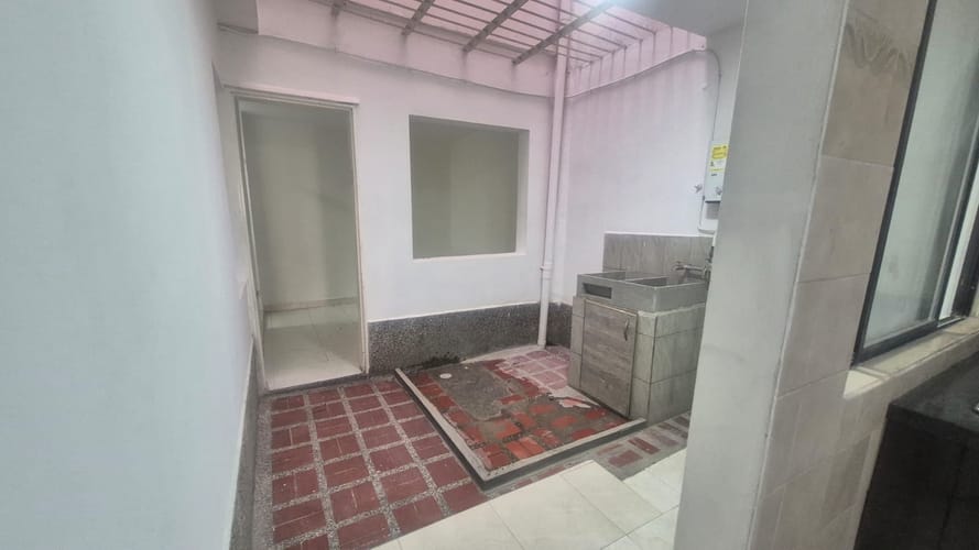 Casa de 3 alcobas en arriendo en Alcala, Envigado, 145 m² · foto 8 de 19