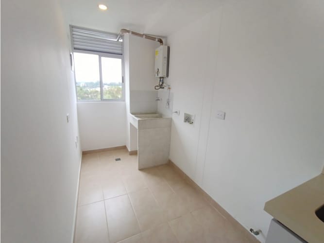 Apartamento de 3 alcobas en arriendo en La Industrial, Marinilla, 82 m² · foto 5 de 15