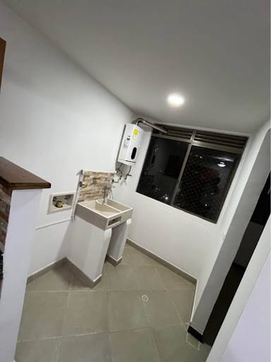 Apartamento de 3 alcobas en arriendo en Altos Del Poblado, Medellín, 120 m² · foto 10 de 10