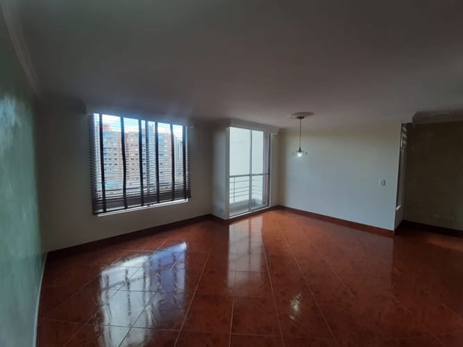 Apartamento de 3 alcobas en arriendo en Nueva Colina, Bogotá, 76 m² · foto 3 de 15