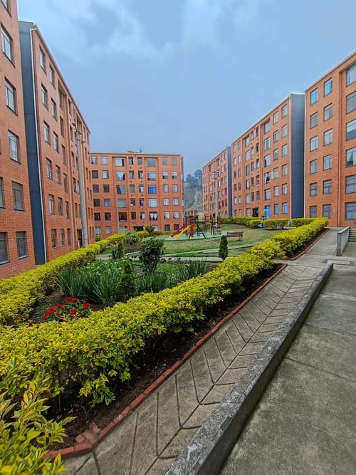 Apartamento de 3 alcobas en venta en Uaecd 007, Soacha, 42 m² · foto 2 de 20