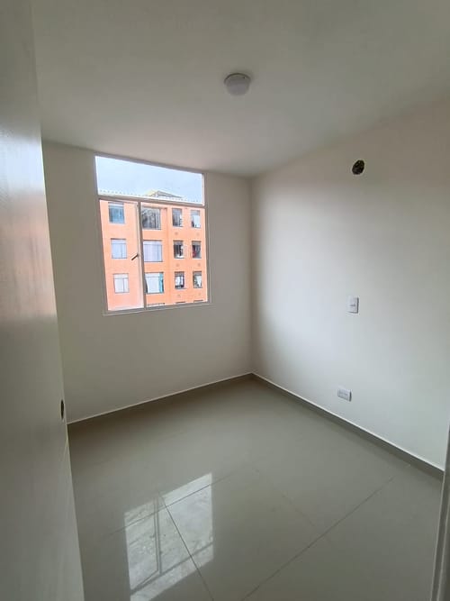 Apartamento de 3 alcobas en venta en Uaecd 007, Soacha, 42 m² · foto 11 de 20