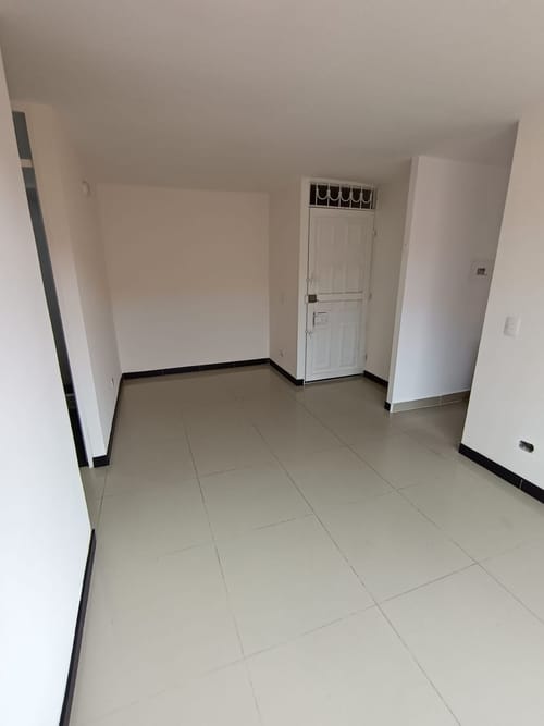Apartamento de 3 alcobas en venta en Uaecd 007, Soacha, 42 m² · foto 14 de 20