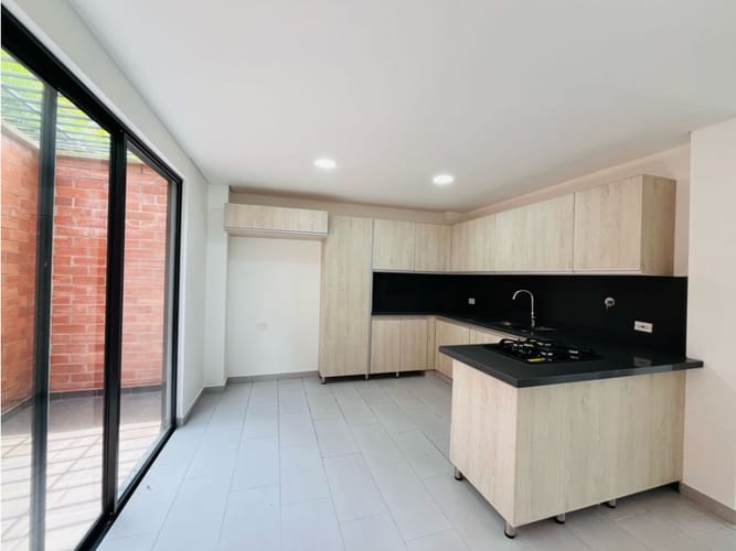 Casa de 3 alcobas en venta en La Palma, El Carmen de Viboral, 140 m² · foto 3 de 16