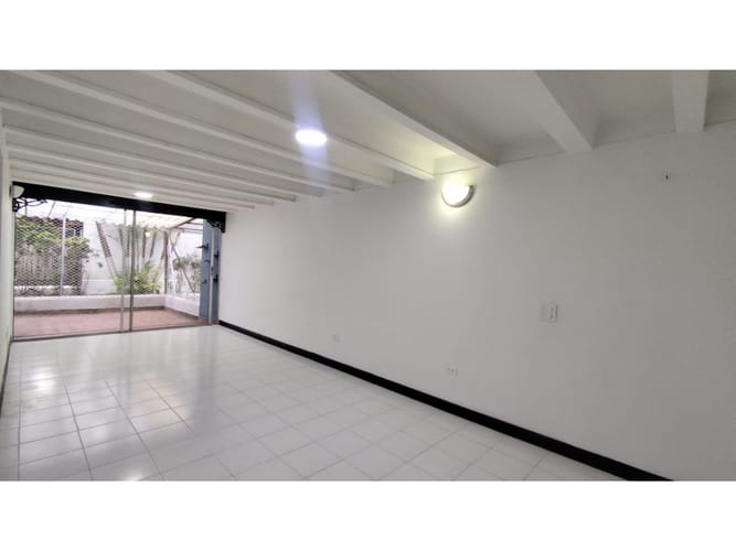 Apartamento de 3 alcobas en arriendo en Las Flores, Envigado, 73 m² · foto 7 de 24