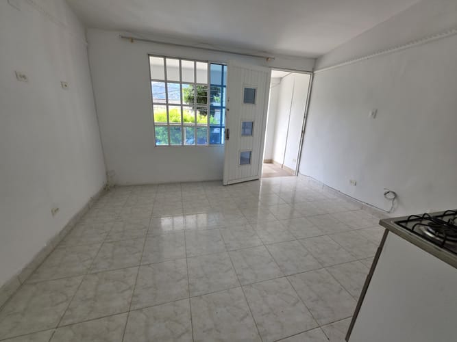Apartaestudio en arriendo en Urbanizacion La Merced, Cali, 45 m² · foto 3 de 16