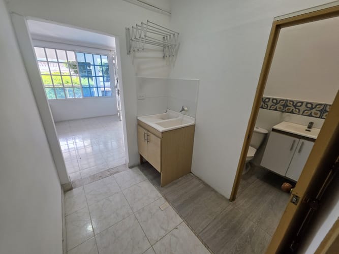 Apartaestudio en arriendo en Urbanizacion La Merced, Cali, 45 m² · foto 8 de 16