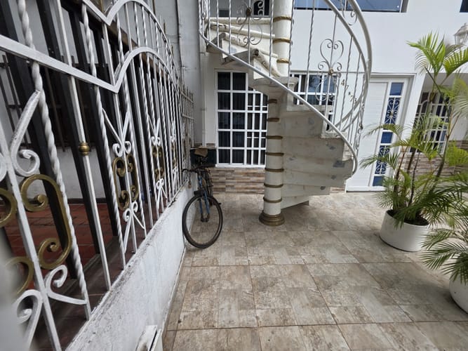 Apartaestudio en arriendo en Urbanizacion La Merced, Cali, 40 m² · foto 18 de 19