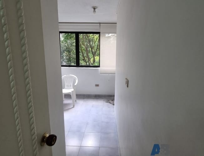 Apartamento de 4 alcobas en venta en Las Lomas, Medellín, 156 m² · foto 10 de 18