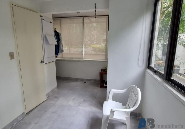Apartamento de 4 alcobas en venta en Las Lomas, Medellín, 156 m² · foto 11 de 18
