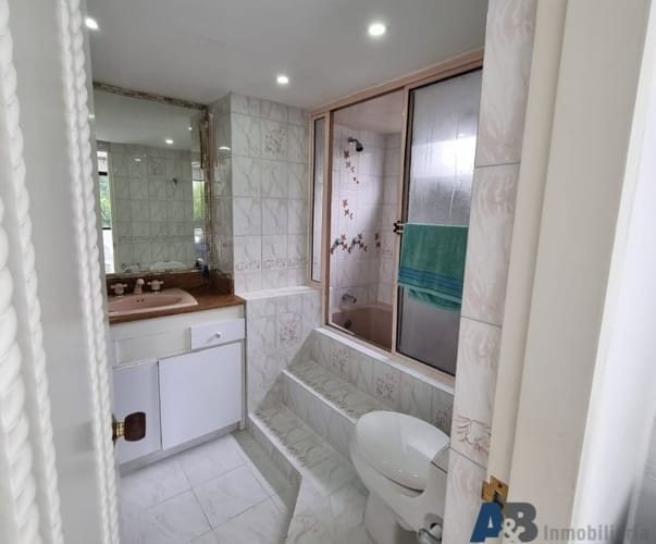 Apartamento de 4 alcobas en venta en Las Lomas, Medellín, 156 m² · foto 18 de 18
