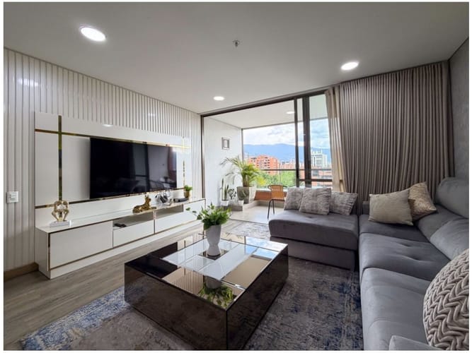 Apartamento en venta en El Poblado, Medellín, 91 m² · foto 1 de 24