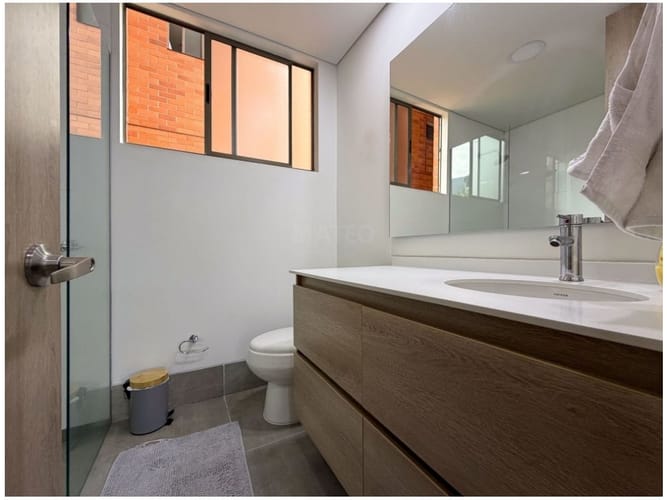 Apartamento en venta en El Poblado, Medellín, 91 m² · foto 22 de 24