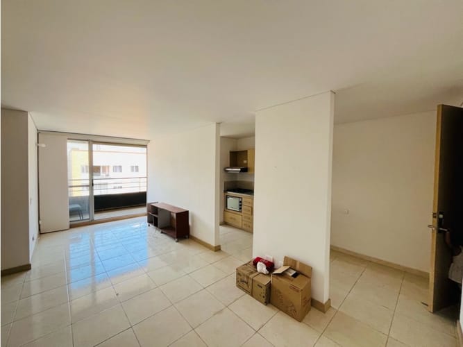 Apartamento de 3 alcobas en venta en Bello, 80 m² · foto 4 de 16