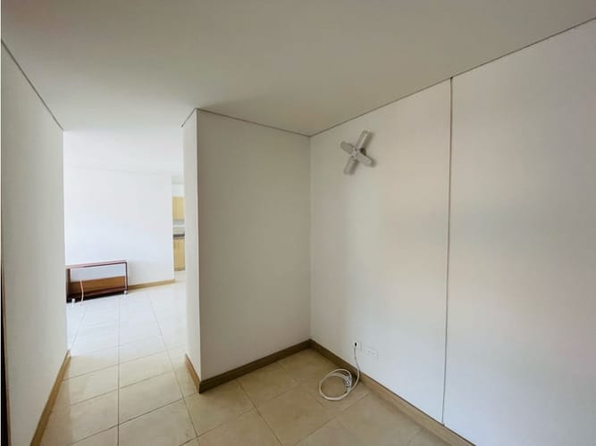 Apartamento de 3 alcobas en venta en Bello, 80 m² · foto 6 de 16