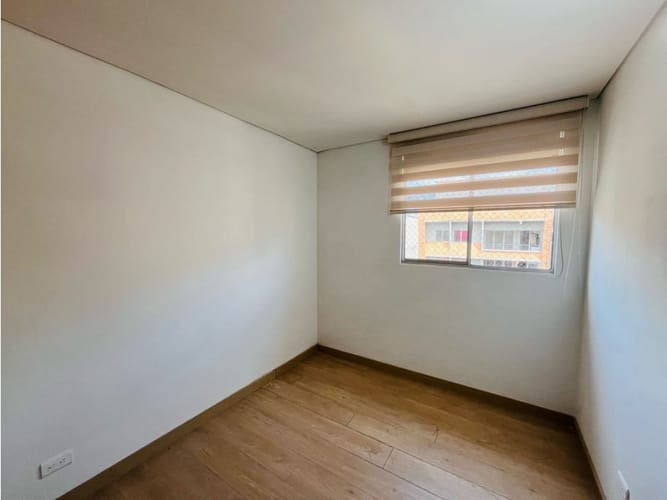 Apartamento de 3 alcobas en venta en Bello, 80 m² · foto 14 de 16