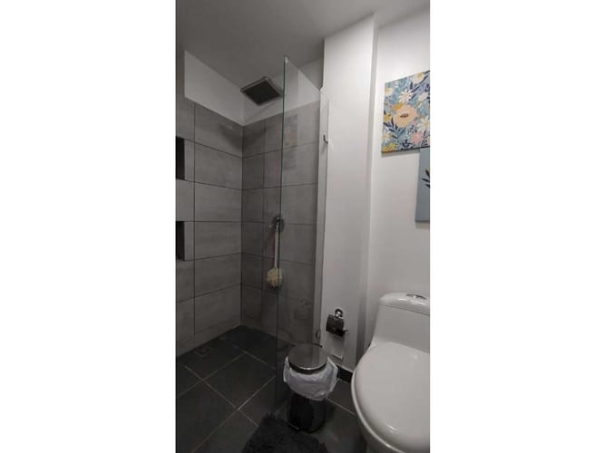 Apartamento de 3 alcobas en venta en Boston, Medellín, 106 m² · foto 12 de 21
