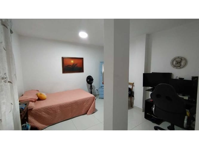 Apartamento de 3 alcobas en venta en Boston, Medellín, 106 m² · foto 13 de 21