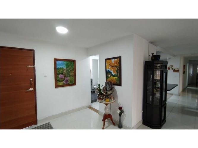 Apartamento de 3 alcobas en venta en Boston, Medellín, 106 m² · foto 17 de 21