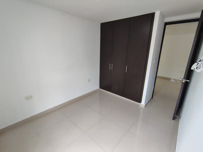 Apartamento de 3 alcobas en arriendo en La Floresta, Los Patios, 79 m² · foto 12 de 24