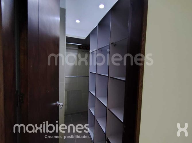 Apartamento de 3 alcobas en arriendo en Conquistadores, Medellín, 100 m² · foto 5 de 20