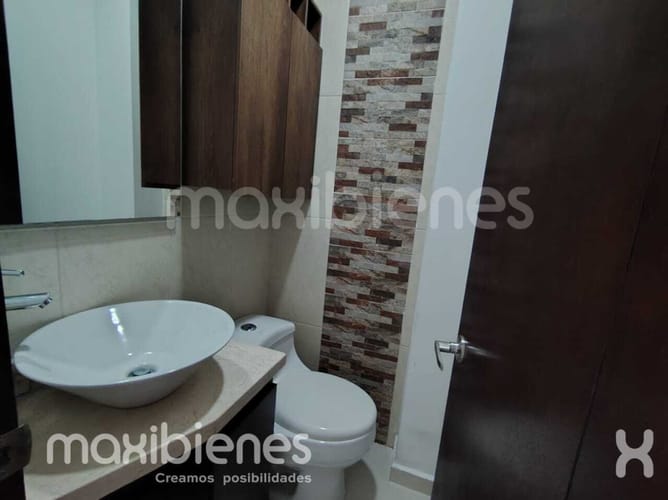Apartamento de 3 alcobas en arriendo en Conquistadores, Medellín, 100 m² · foto 19 de 20