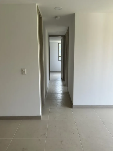 Apartamento de 3 alcobas en venta en Los Alcazares, Sabaneta, 64 m² · foto 2 de 7