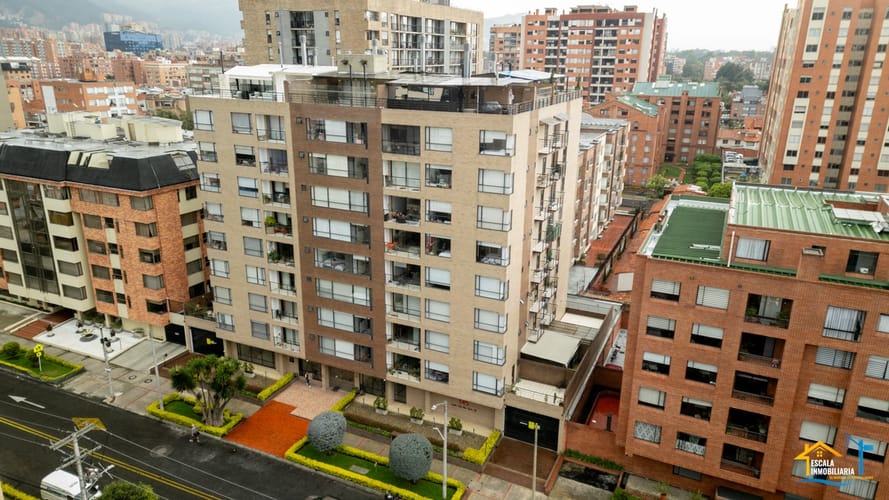 Apartamento de 3 alcobas en venta en Cedritos, Bogotá, 114 m² · foto 22 de 23