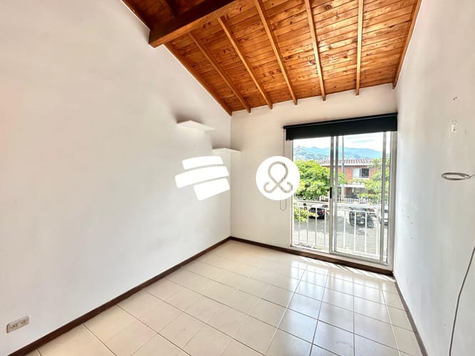 Casa de 4 alcobas en venta en La Mota, Medellín, 120 m² · foto 7 de 17