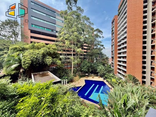Apartamento de 2 alcobas en arriendo en Los Naranjos, Medellín, 138 m² · foto 5 de 24