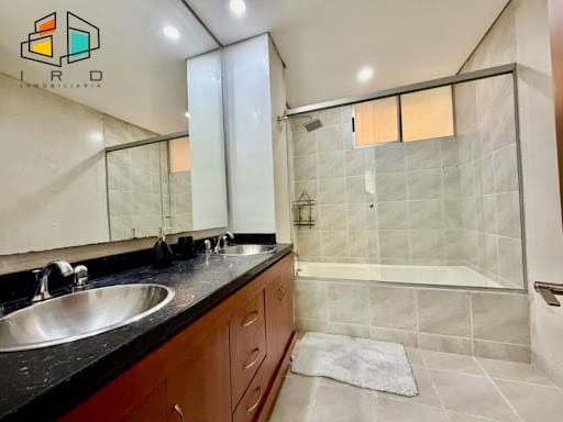 Apartamento de 2 alcobas en arriendo en Los Naranjos, Medellín, 138 m² · foto 24 de 24