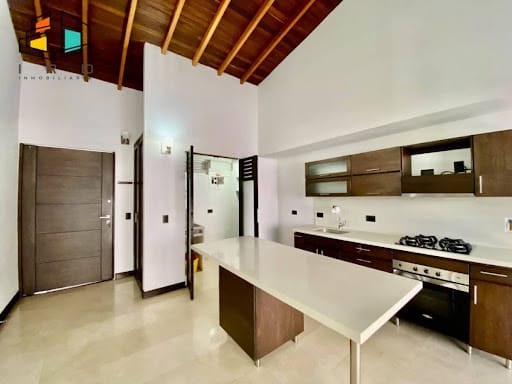 Apartamento de 1 alcoba en arriendo en Los Alcazares, Medellín, 62 m² · foto 2 de 21