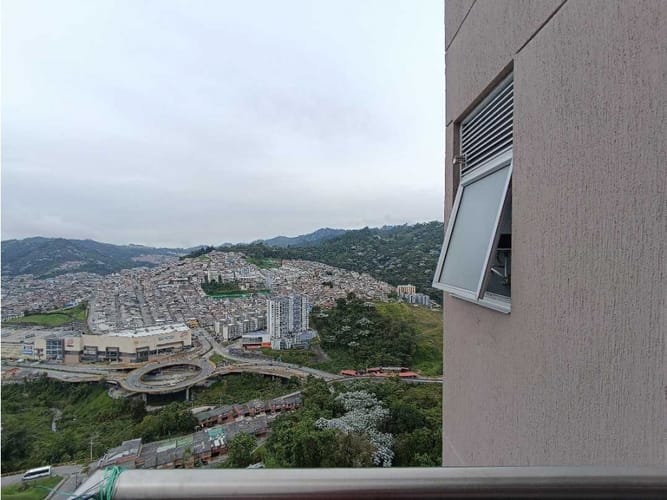 Apartamento de 2 alcobas en venta en Avenida Santander, Manizales, 67 m² · foto 21 de 24