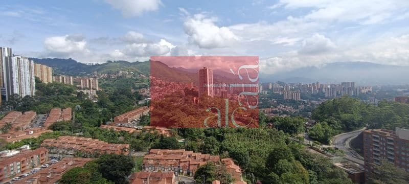 Apartamento de 1 alcoba en arriendo en La Hondonada, Medellín, 68 m² · foto 3 de 13
