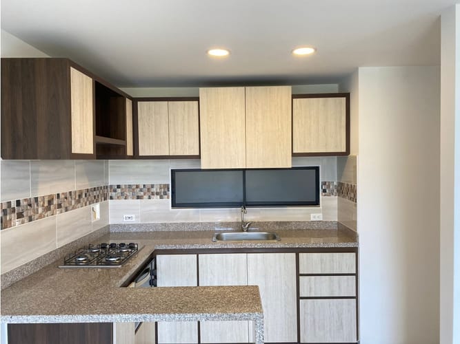 Apartamento de 2 alcobas en arriendo en El Carmelo Ii, Sabaneta, 78 m² · foto 4 de 20