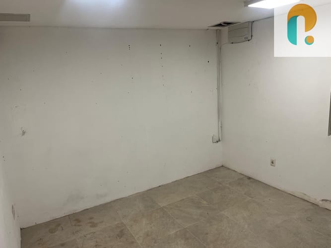 Alquiler de Galpón en La Comercial 237m2 · Foto 2