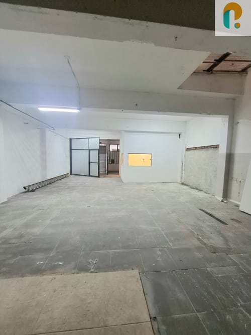 Alquiler de Galpón en La Comercial 237m2 · Foto 5
