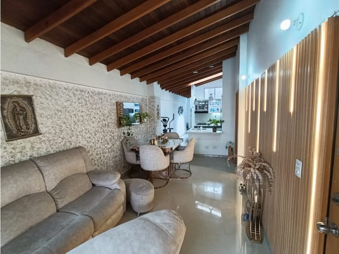 Apartamento de 3 alcobas en venta en Florida Nueva, Medellín, 82 m² · foto 3 de 14