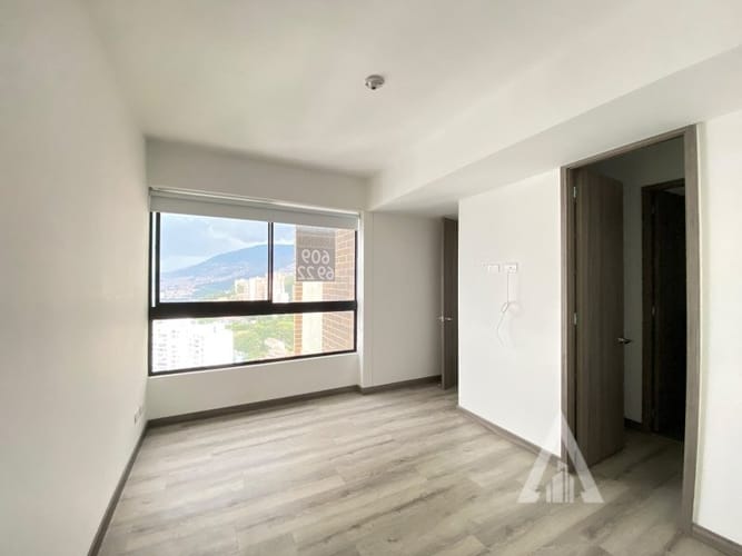 Apartamento de 3 alcobas en arriendo en Las Granjas, Medellín, 76 m² · foto 3 de 12