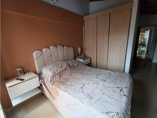 Apartamento de 3 alcobas en venta en Florida Nueva, Medellín, 82 m² · foto 8 de 14