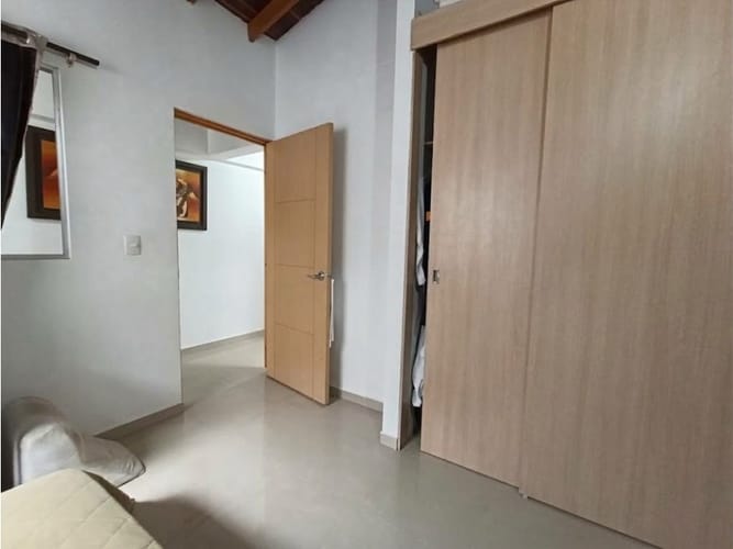 Apartamento de 3 alcobas en venta en Florida Nueva, Medellín, 82 m² · foto 10 de 14