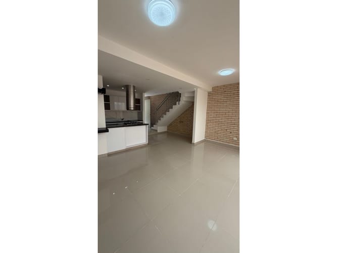 Casa de 3 alcobas en venta en Alfaguara, Jamundí, 92 m² · foto 3 de 7