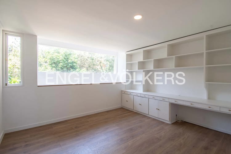 Casa de 4 alcobas en venta en Las Lomas No.1, Medellín, 235 m² · foto 8 de 17