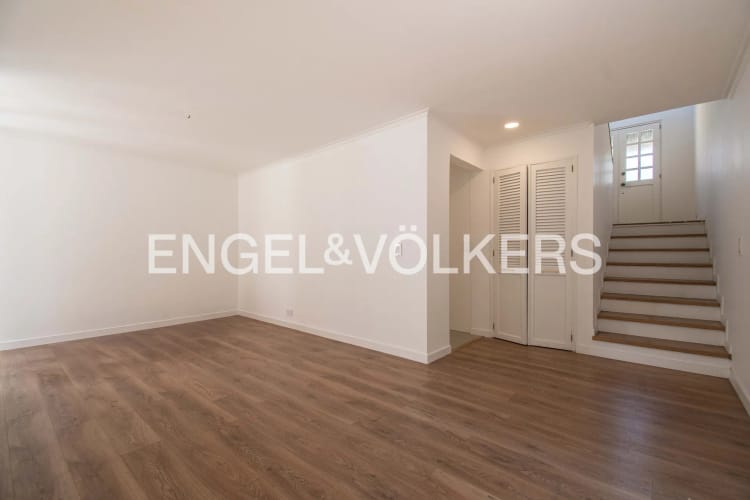 Casa de 4 alcobas en venta en Las Lomas No.1, Medellín, 235 m² · foto 3 de 17