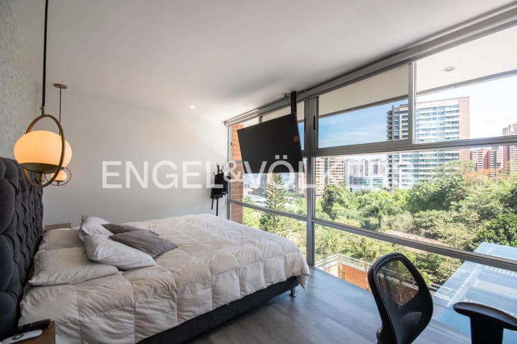 Apartamento de 3 alcobas en venta en El Tesoro, Medellín, 177 m² · foto 9 de 20