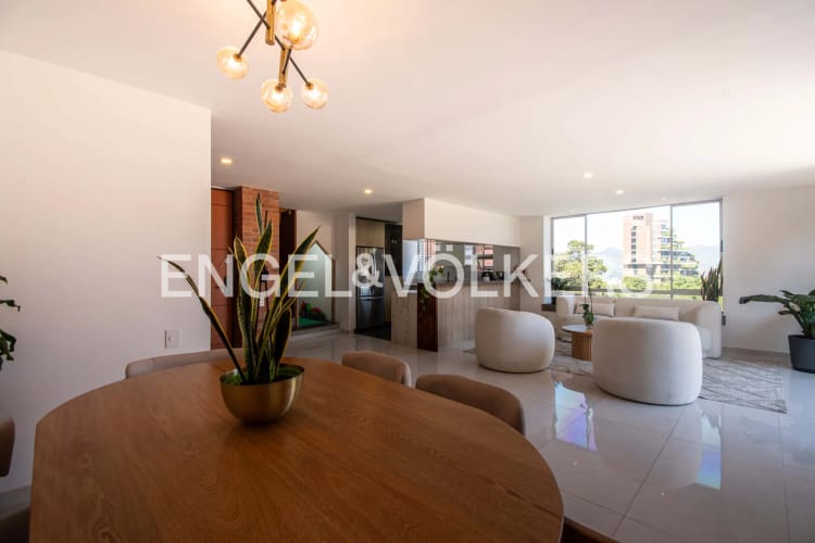 Apartamento de 3 alcobas en venta en El Tesoro, Medellín, 177 m² · foto 5 de 20
